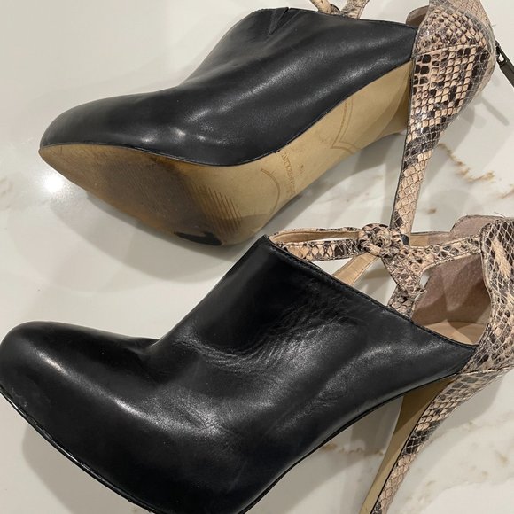 Enzo Angiolini Booties - Picture 2 of 5